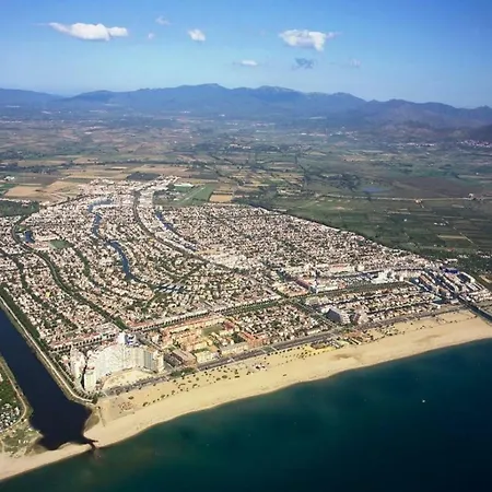 Vistas Panoramicas Al Mar En Primera Linea De Playa *